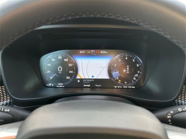 2022 Volvo XC40 R-Design