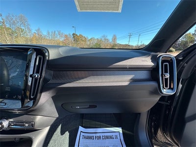 2021 Volvo XC40 R-Design