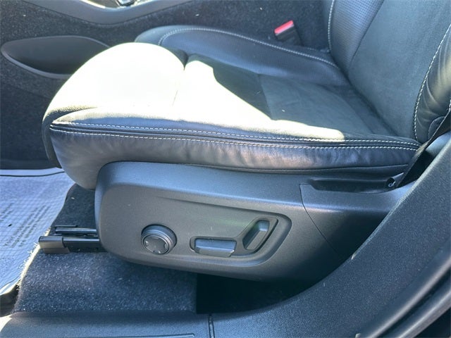 2021 Volvo XC40 R-Design