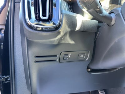 2021 Volvo XC40 R-Design