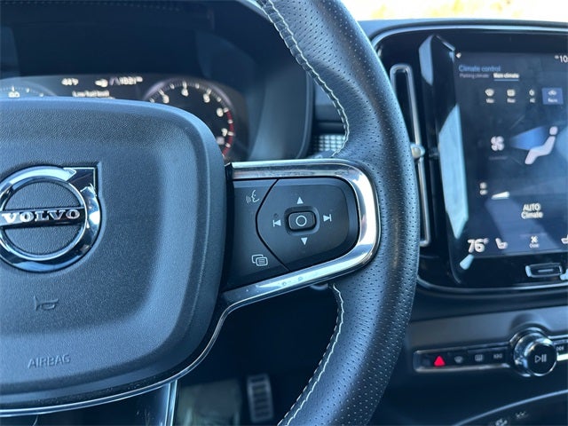 2021 Volvo XC40 R-Design