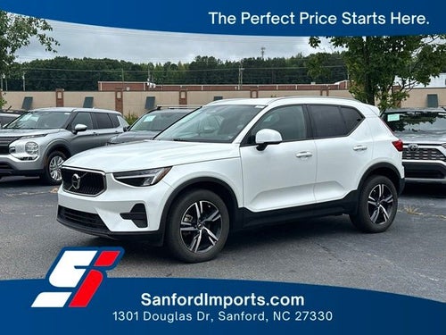 2023 Volvo XC40 B4 Core