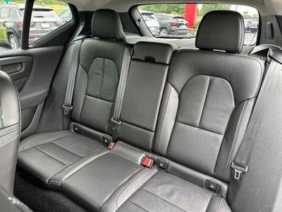 2023 Volvo XC40 B4 Core