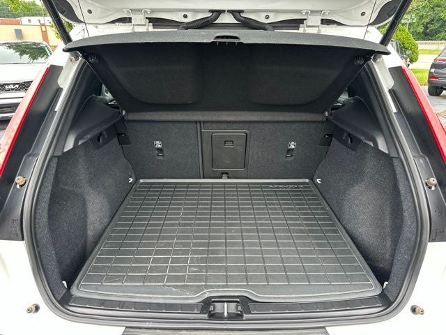 2023 Volvo XC40 B4 Core