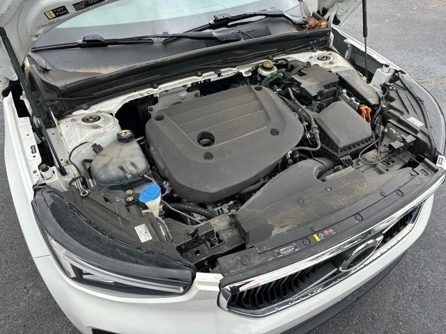 2023 Volvo XC40 B4 Core
