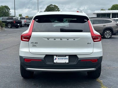 2023 Volvo XC40 B4 Core
