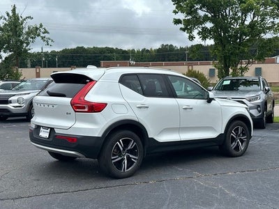 2023 Volvo XC40 B4 Core