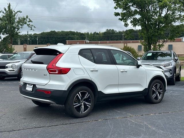 2023 Volvo XC40 B4 Core
