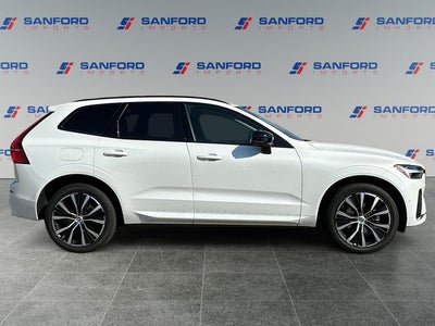 2023 Volvo XC60 B5 Plus Dark Theme