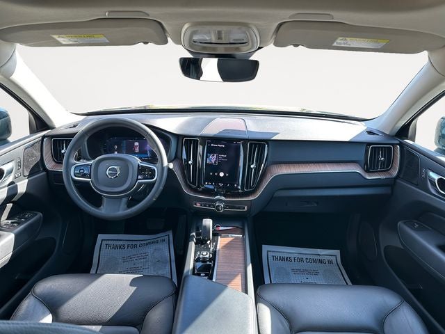 2023 Volvo XC60 B5 Plus Bright Theme