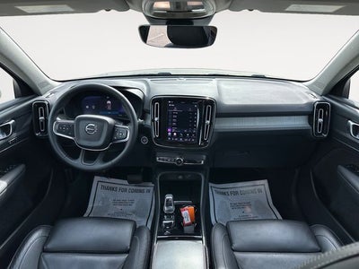2023 Volvo XC40 B5 Plus Bright Theme