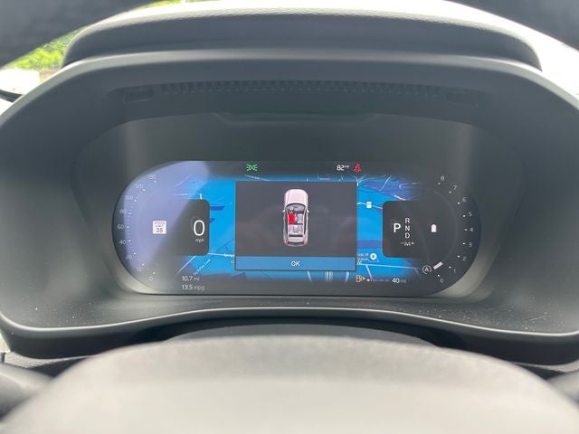 2025 Volvo XC40 B5 Core