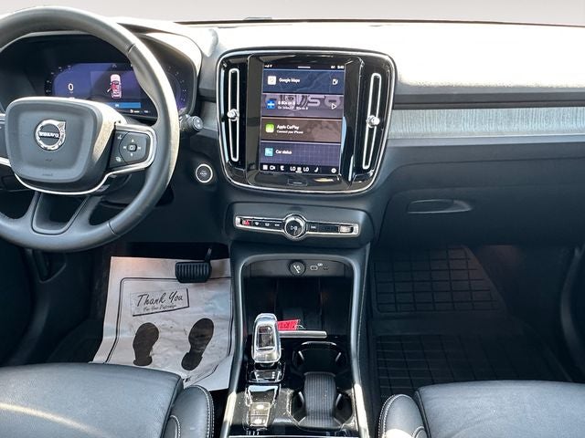 2023 Volvo XC40 Ultimate