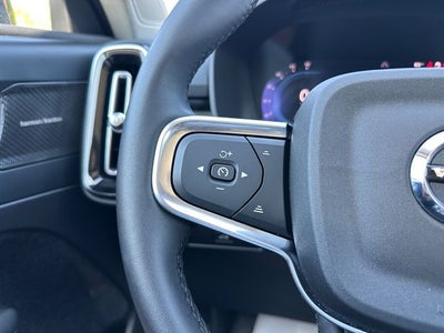 2023 Volvo XC40 Ultimate