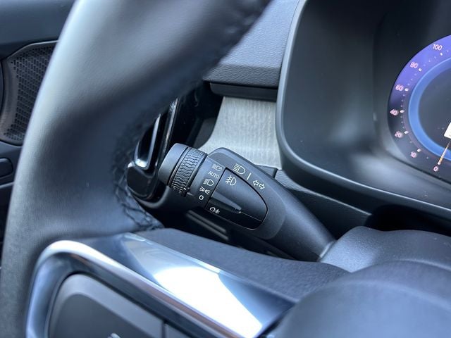 2023 Volvo XC40 Ultimate