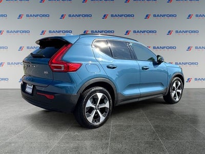 2023 Volvo XC40 Ultimate