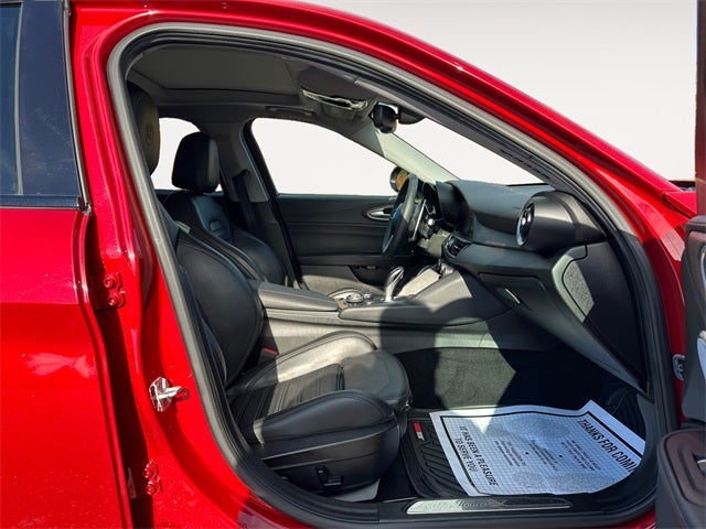 2017 Alfa Romeo Giulia Ti