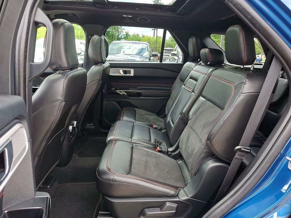 2022 Ford Explorer ST-Line