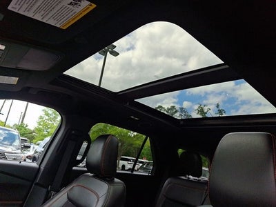 2022 Ford Explorer ST-Line