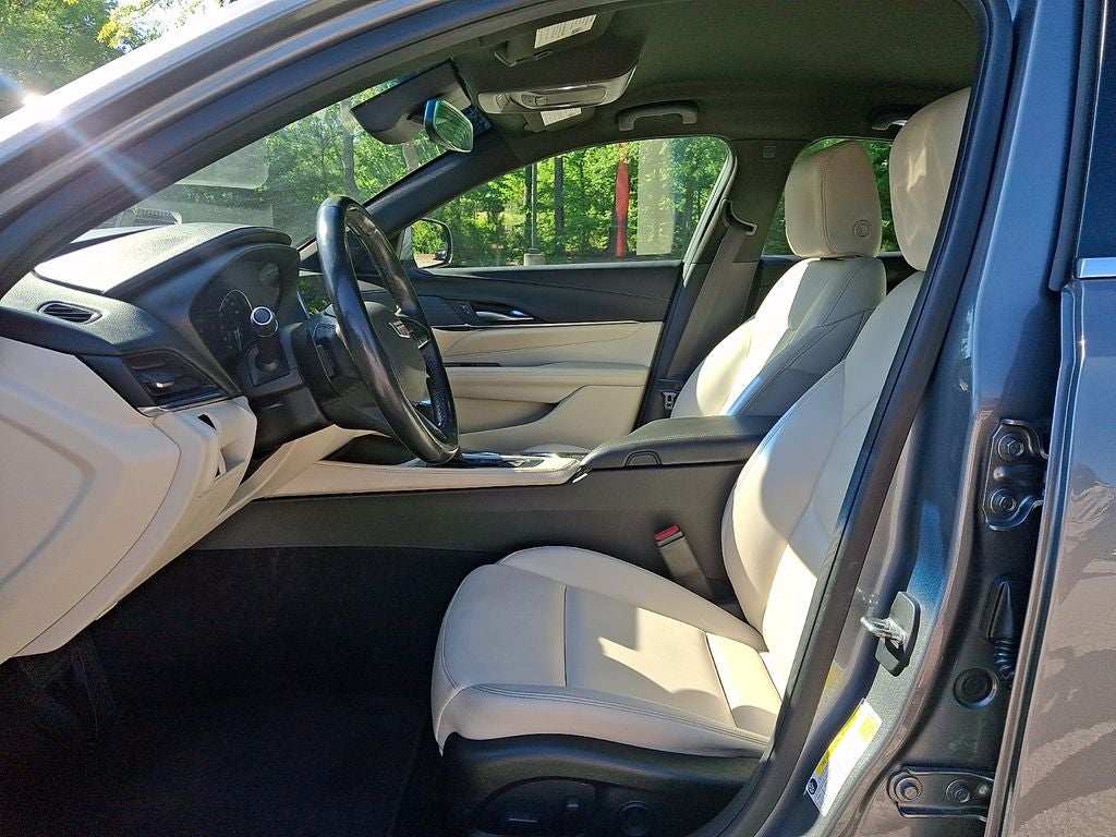 2020 Cadillac CT4 Luxury