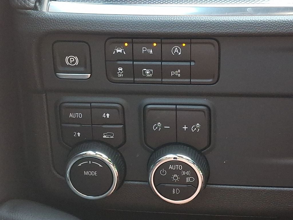 2025 Chevrolet Tahoe RST