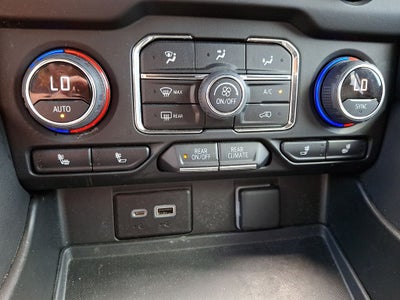 2021 Chevrolet Suburban RST