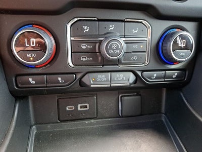 2021 Chevrolet Suburban RST