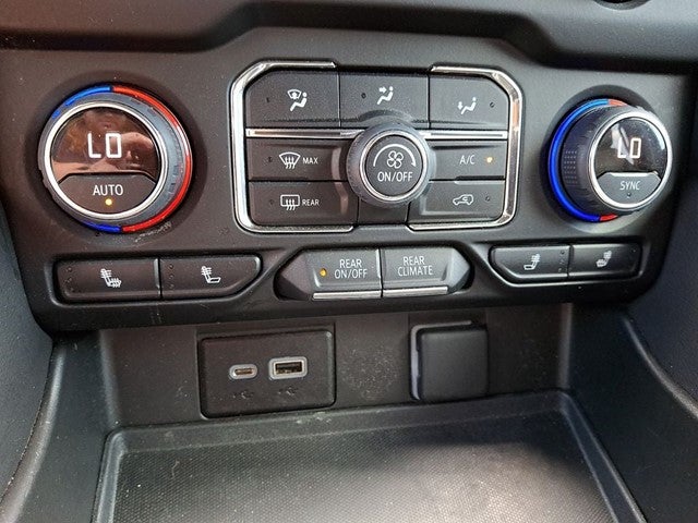 2021 Chevrolet Suburban RST