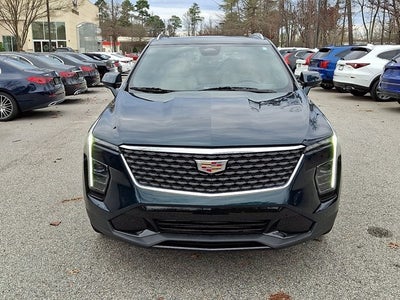 2025 Cadillac XT4 Premium Luxury