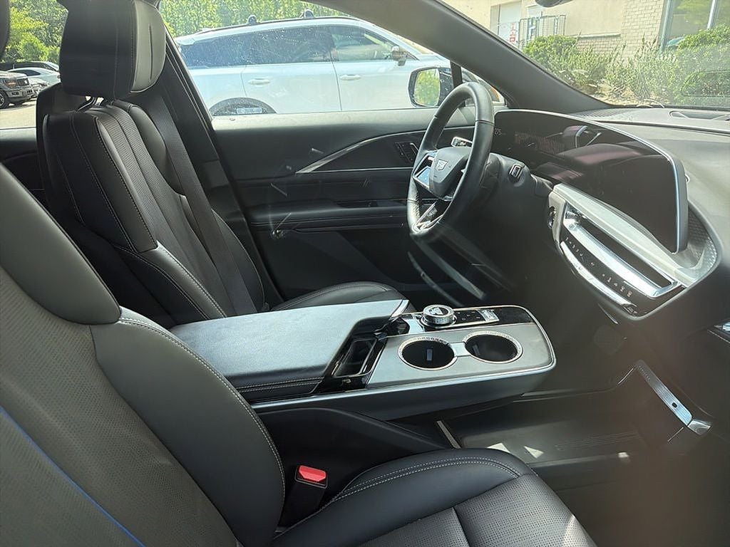 2024 Cadillac LYRIQ Luxury