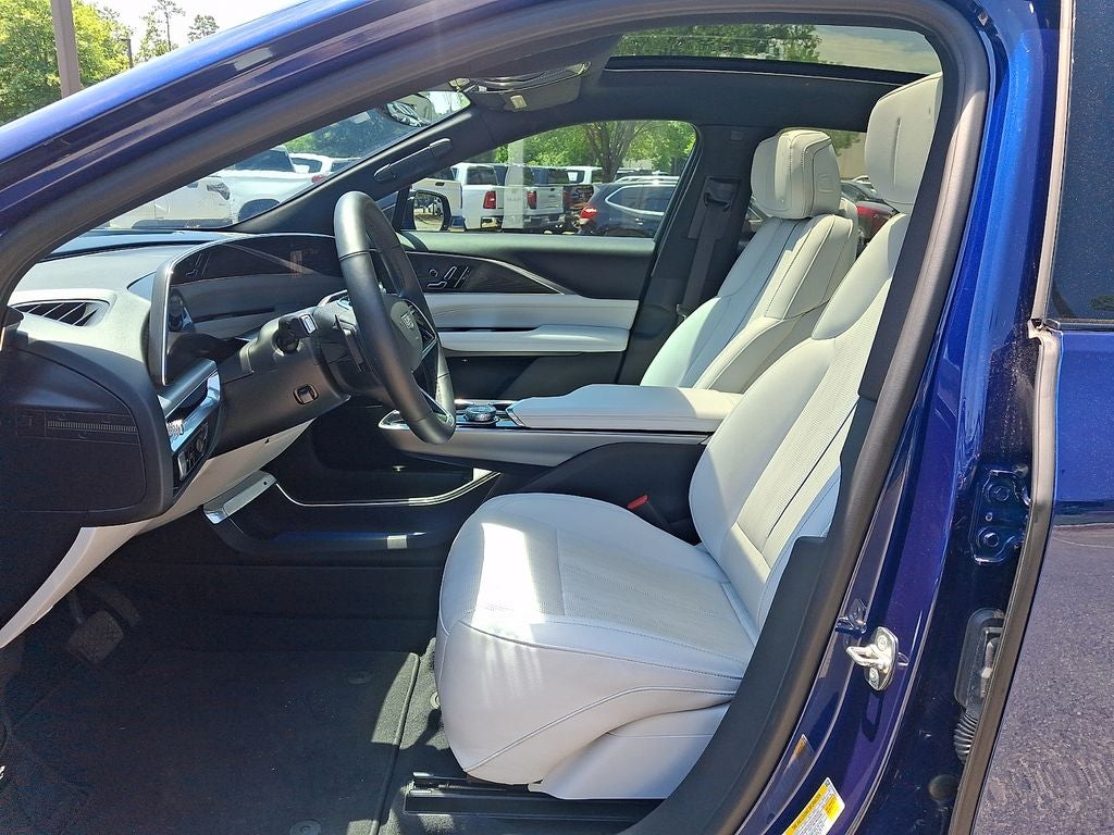 2024 Cadillac LYRIQ Luxury