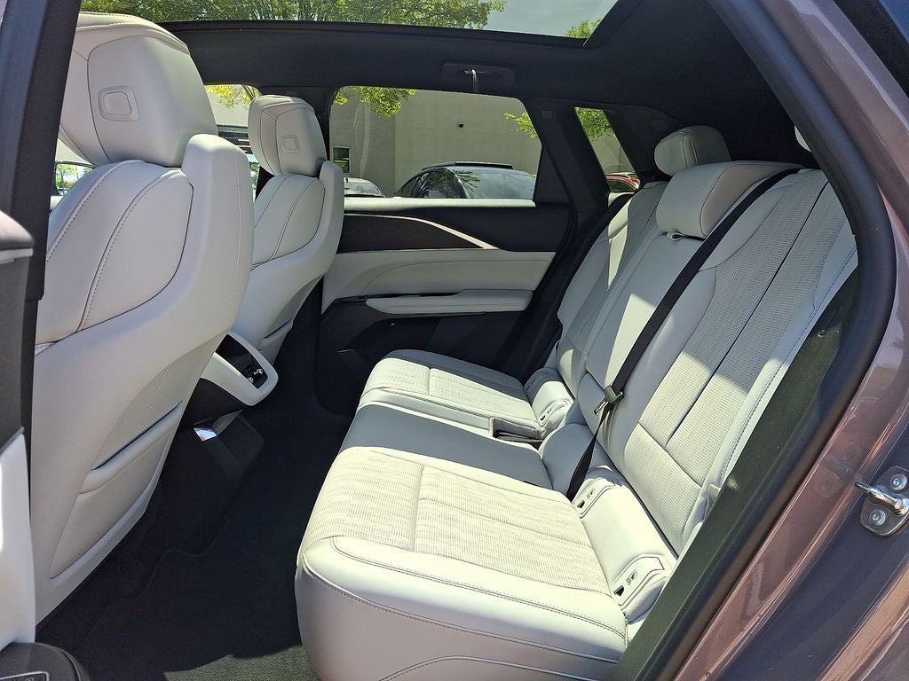 2024 Cadillac LYRIQ Luxury