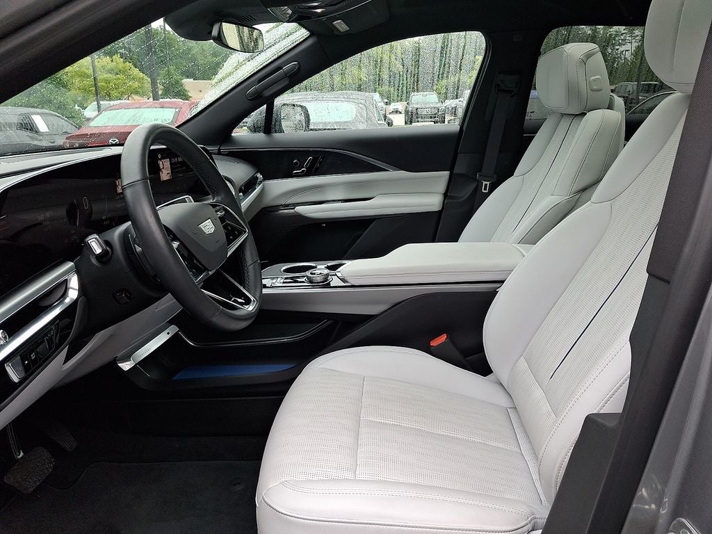 2024 Cadillac LYRIQ Sport