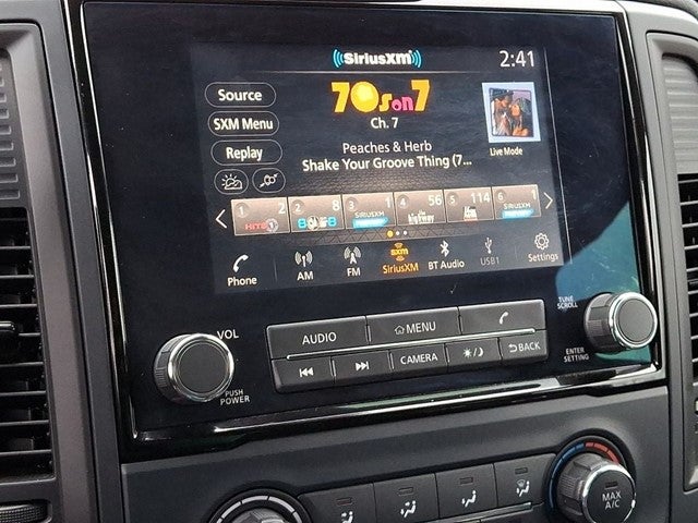 2024 Nissan Titan SV