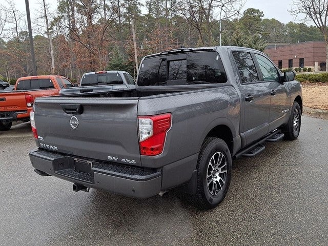 2024 Nissan Titan SV