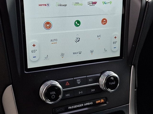 2021 Ford Edge ST Line