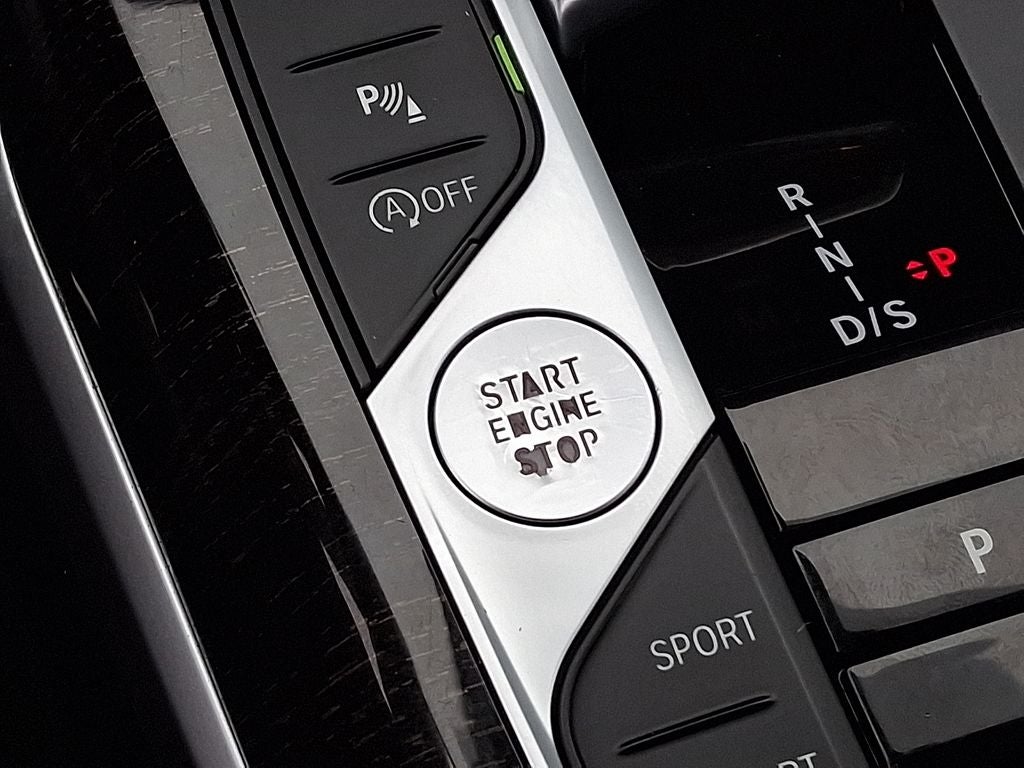 2023 BMW 3 Series 330i xDrive