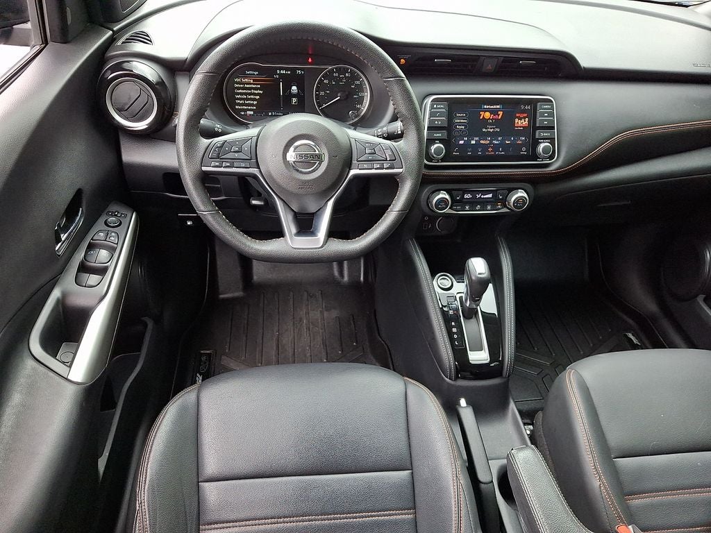 2020 Nissan Kicks SR