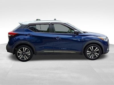 2020 Nissan Kicks SR