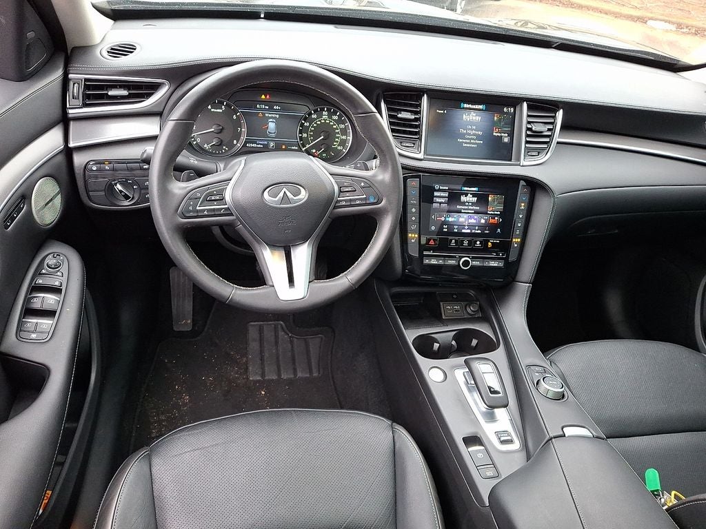 2023 INFINITI QX50 LUXE FWD