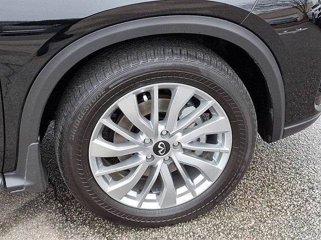 2023 INFINITI QX50 LUXE FWD