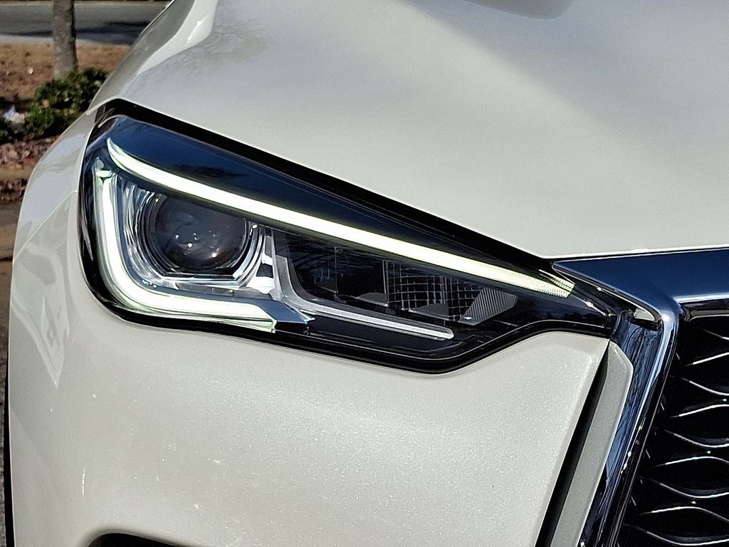 2022 INFINITI QX50 LUXE FWD