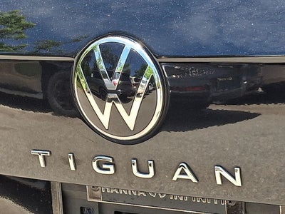 2023 Volkswagen Tiguan 2.0T SE R-Line Black