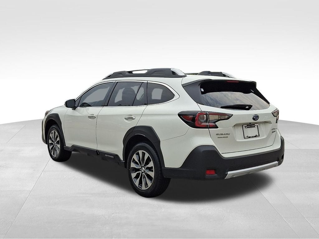 2023 Subaru Outback Touring
