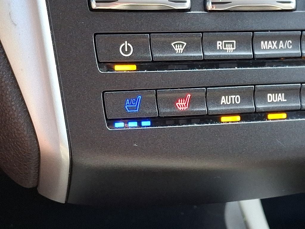 2015 Lincoln MKC Base