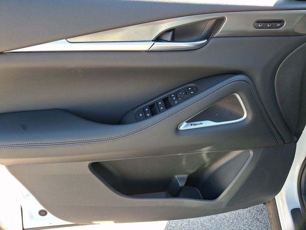 2027 INFINITI QX60 Luxe AWD