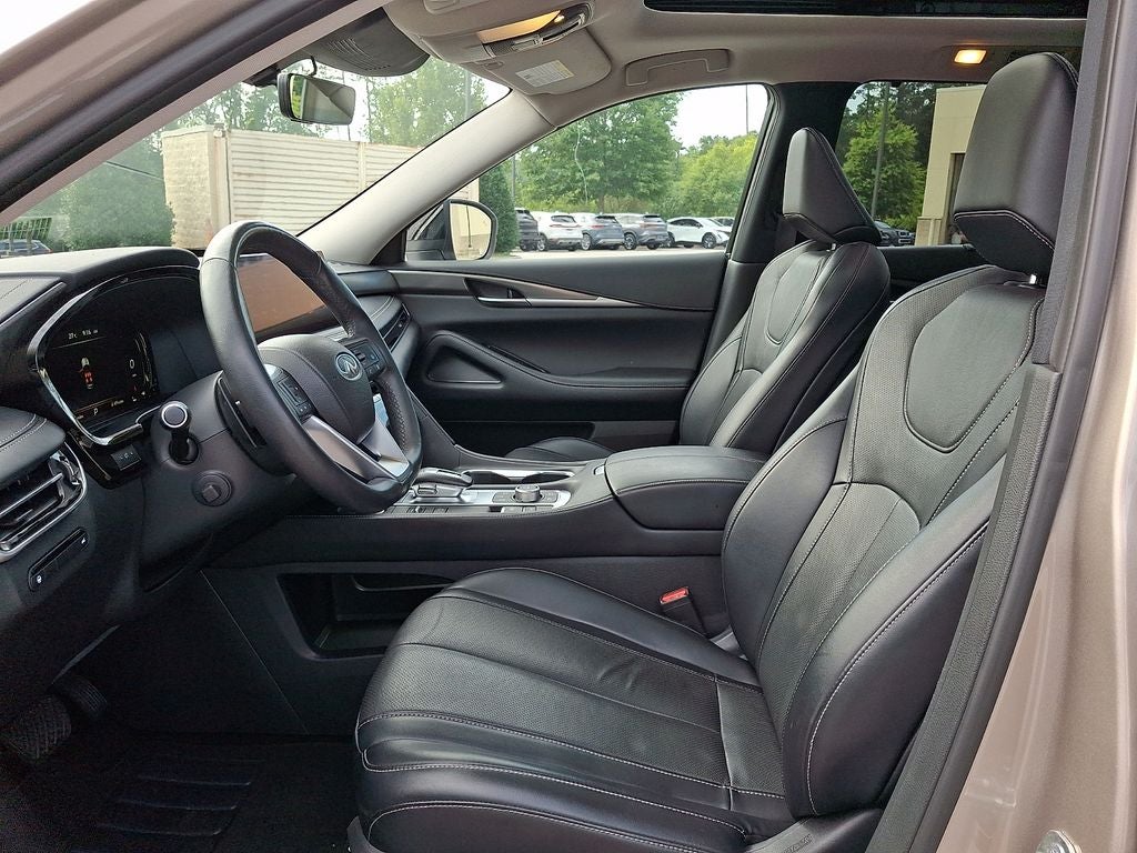 2023 INFINITI QX60 LUXE FWD