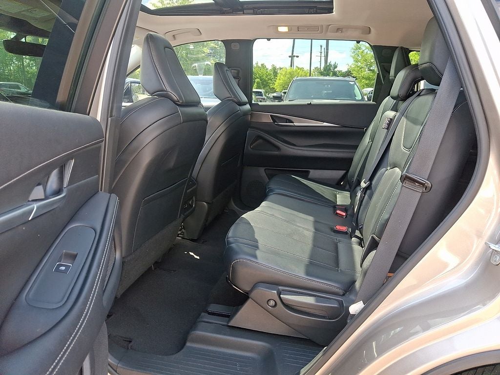 2023 INFINITI QX60 LUXE FWD