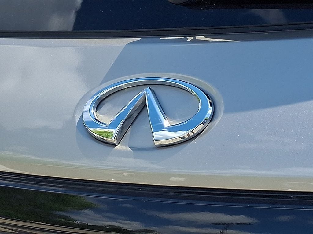 2023 INFINITI QX60 LUXE FWD