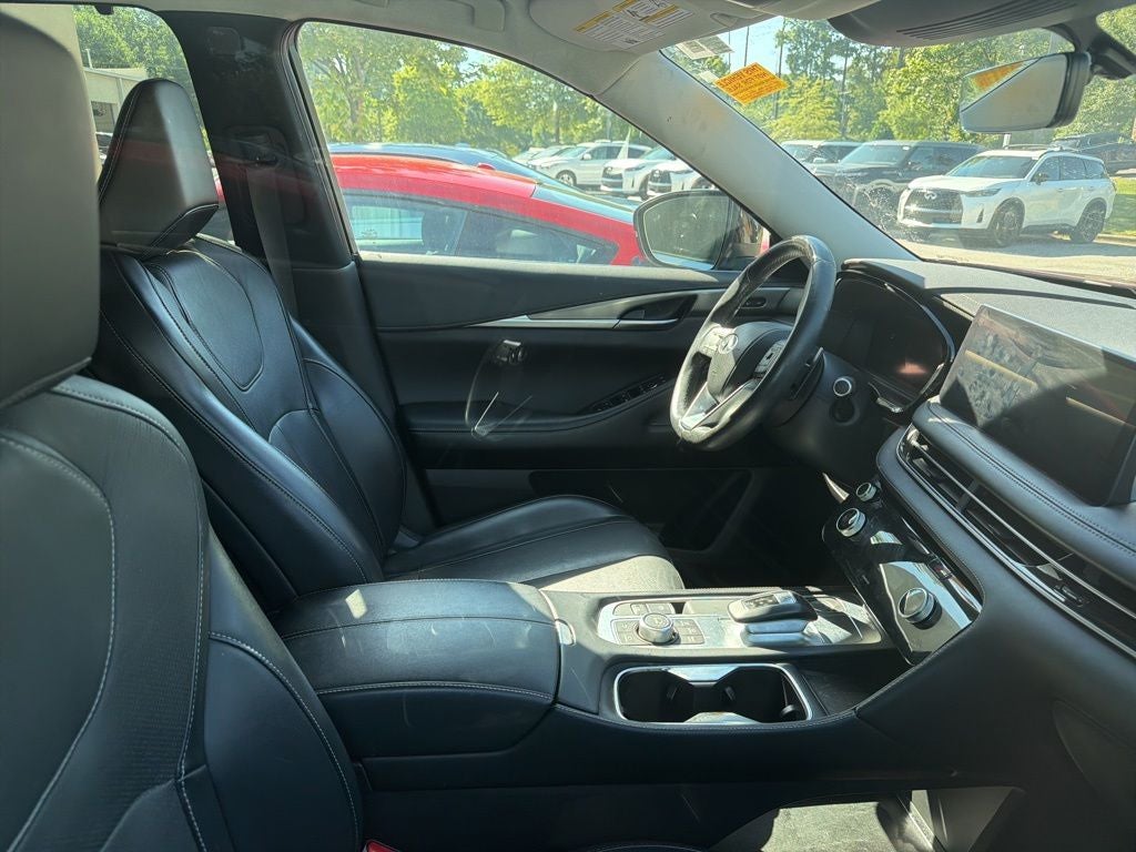 2023 INFINITI QX60 LUXE FWD